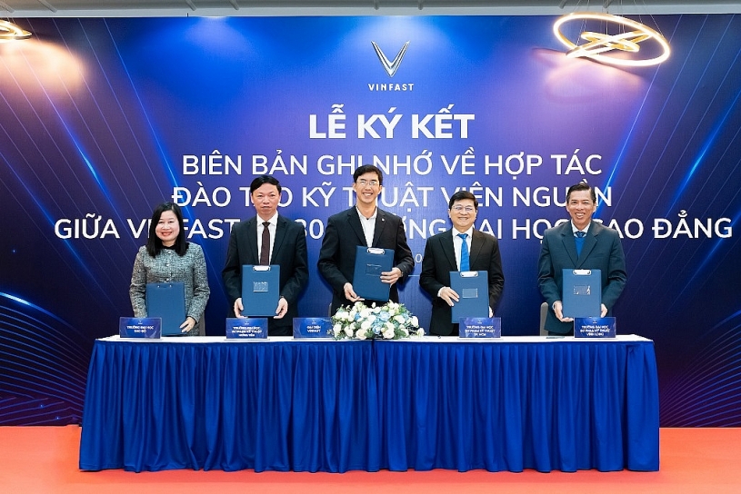 VinFast hợp tác với 30 trường Đại học, Cao đẳng, đào tạo kỹ sư ô tô điện