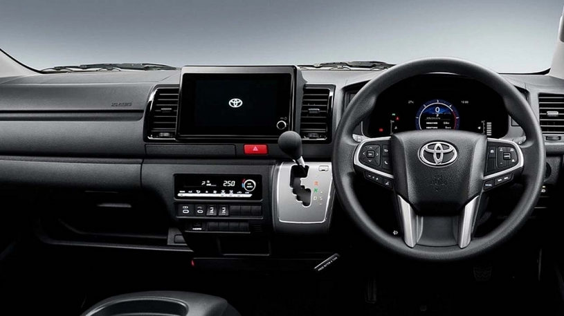 Toyota kiên trì nâng cấp một mẫu xe van suốt 22 năm, không ra thế hệ mới