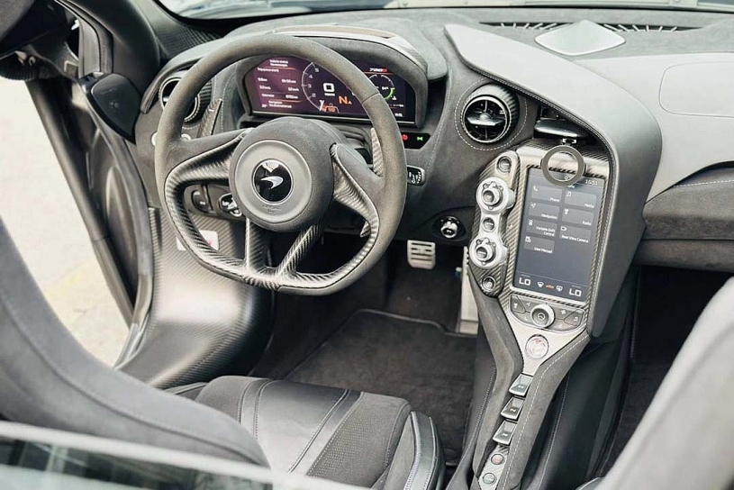 Siêu xe McLaren 720S Spider 2021 mỗi năm mất giá hơn 2,3 tỷ đồng, dù đi ít Siêu xe McLaren 720S Spider 2021 mỗi năm mất giá hơn 2,3 tỷ đồng, dù đi ít