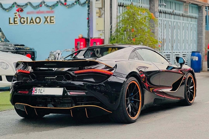 Siêu xe McLaren 720S Spider 2021 mỗi năm mất giá hơn 2,3 tỷ đồng, dù đi ít Siêu xe McLaren 720S Spider 2021 mỗi năm mất giá hơn 2,3 tỷ đồng, dù đi ít