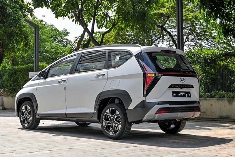 Giá bán xe gia đình 7 chỗ Hyundai Stargazer lại 'dò đáy' Giá bán xe gia đình 7 chỗ Hyundai Stargazer lại 'dò đáy'