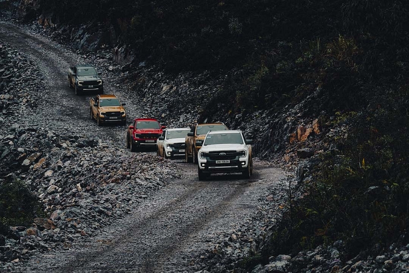 Ford Việt Nam lập kỷ lục doanh số năm 2025, đón nhận Bằng khen của Thủ tướng