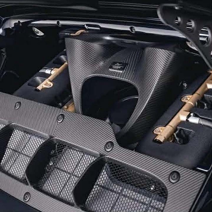 Cận cảnh Porsche 911 Singer DLS Turbo Sorcerer 710 mã lực Cận cảnh Porsche 911 Singer DLS Turbo Sorcerer 710 mã lực