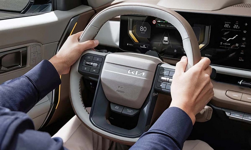 Kia Seltos thế hệ mới thêm bản hybrid, giá từ 17.200 USD Kia Seltos thế hệ mới thêm bản hybrid, giá từ 17.200 USD