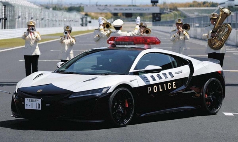 Siêu xe Honda NSX hybrid của cảnh sát Nhật
