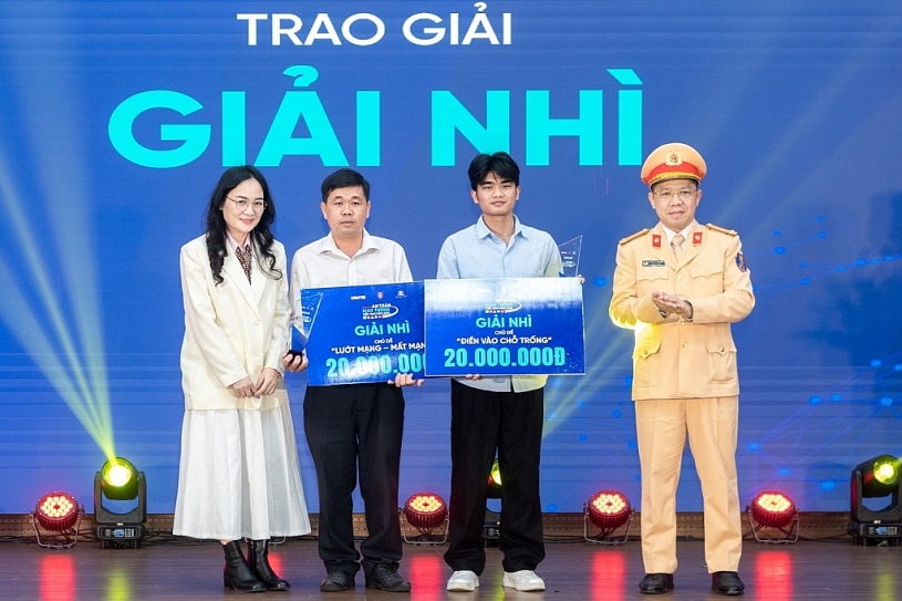 Lễ trao giải Chương trình Sáng kiến an toàn giao thông Việt Nam