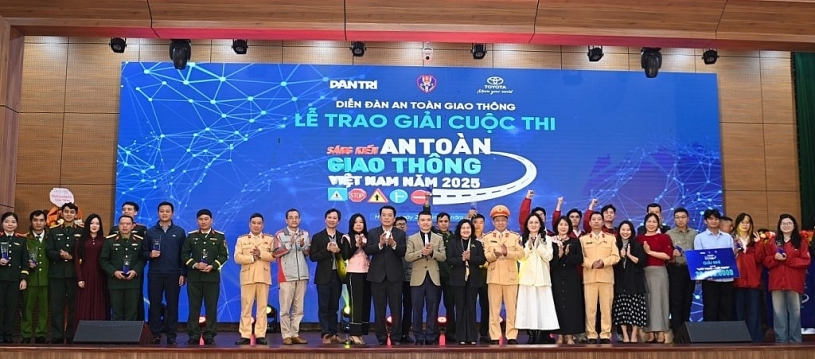 Lễ trao giải Chương trình Sáng kiến an toàn giao thông Việt Nam