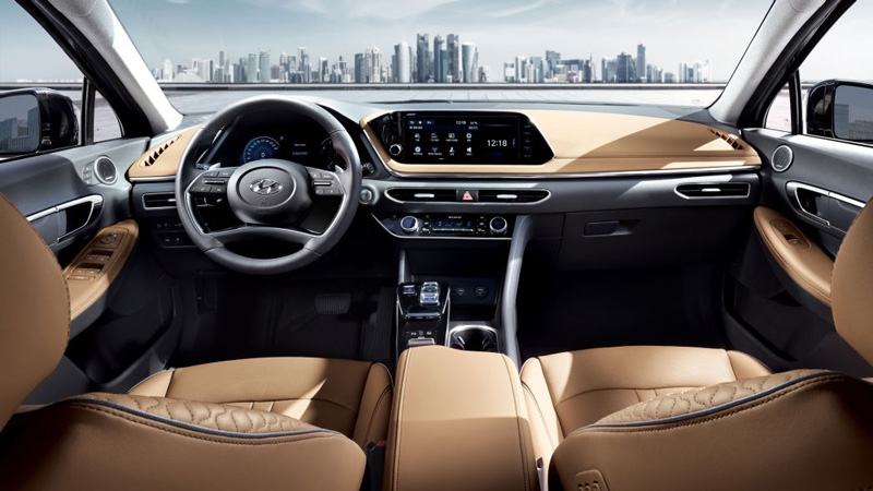 hyundai sonata 2020 lo dien canh tranh toyota camry