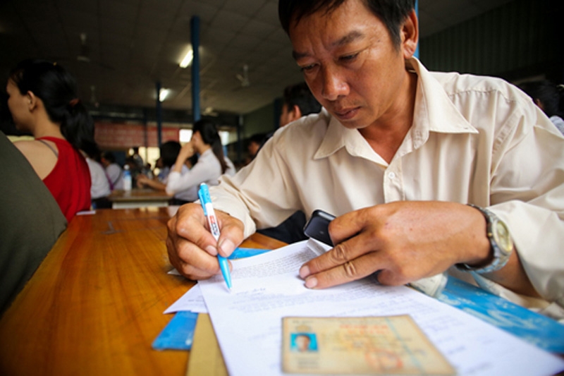 de xuat mat bang lai phai thi lai quan khong duoc day kho cho dan