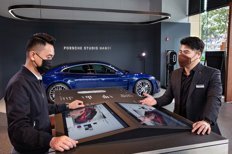 Porsche Studio đầu tiên tại Việt Nam ra mắt