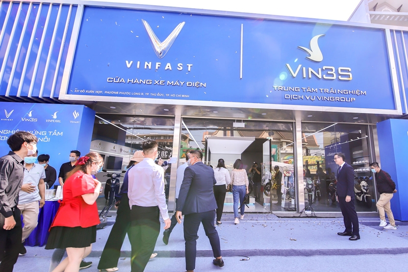 VinFast khai trương đồng loạt 64 showroom toàn quốc