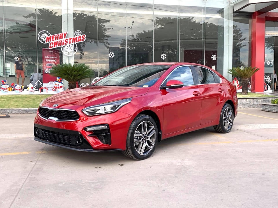 Giá xe Kia Cerato tháng 4/2019