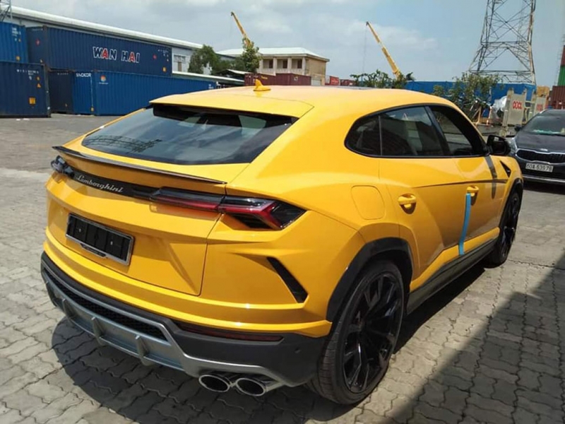 Hàng hiếm ‘siêu bò’ Lamborghini Urus thứ 9 về Việt Nam Hàng hiếm ‘siêu bò’ Lamborghini Urus thứ 9 về Việt Nam