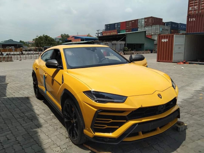 Hàng hiếm ‘siêu bò’ Lamborghini Urus thứ 9 về Việt Nam Hàng hiếm ‘siêu bò’ Lamborghini Urus thứ 9 về Việt Nam