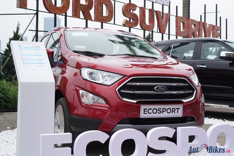 top 10 mau o to dai ha gia trong thang ngau