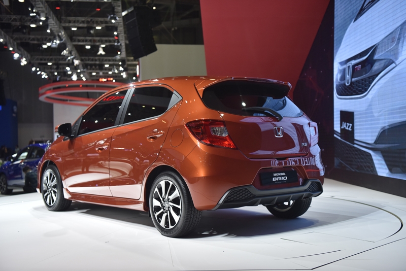 Honda Brio 2019: Khuyến mãi, giá xe kèm lăn bánh tháng 8/2019 Honda Brio 2019: Khuyến mãi, giá xe kèm lăn bánh tháng 8/2019