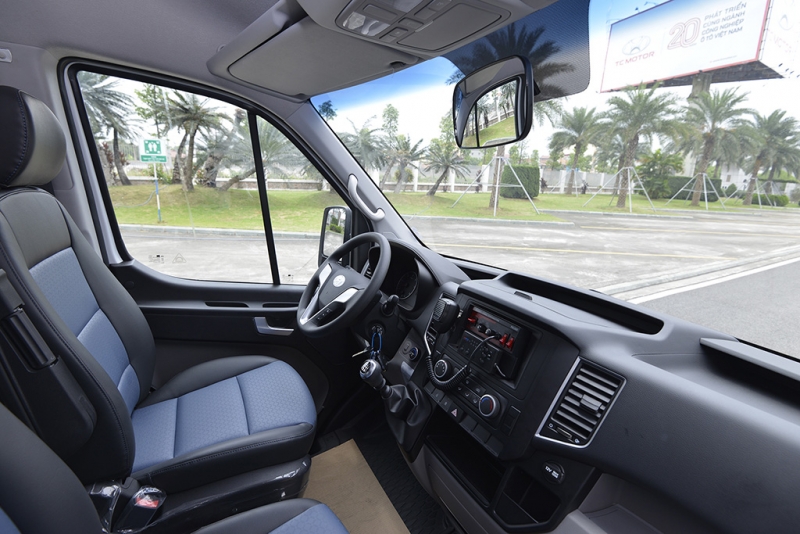 TC Motor tặng xe Solati cứu thương cho các cơ sở chống dịch Covid-19