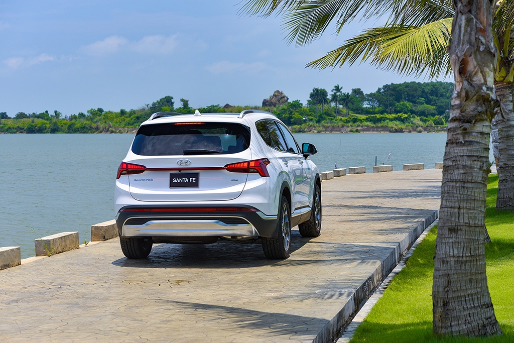 Chùm ảnh chi tiết Hyundai Santa Fe 2021
