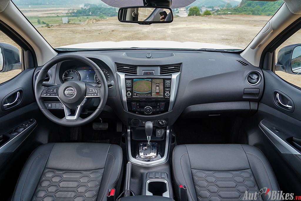 Chùm ảnh chi tiết Nissan Navara 2021