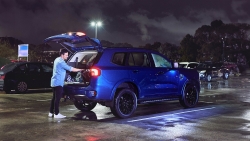 Ford bổ sung tính năng Zone Lighting trên Ranger và Everest