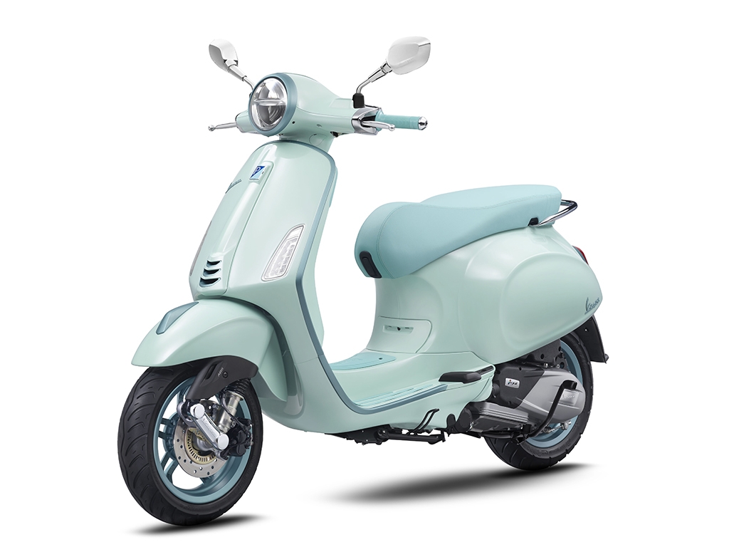 Vespa Primavera và Sprint 2025 ra mắt tại Việt Nam