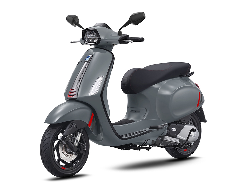 Vespa Primavera và Sprint 2025 ra mắt tại Việt Nam