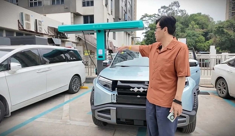 Nhiệt độ pin vượt 76°C trong buổi thử sạc siêu nhanh của BYD gây tranh cãi