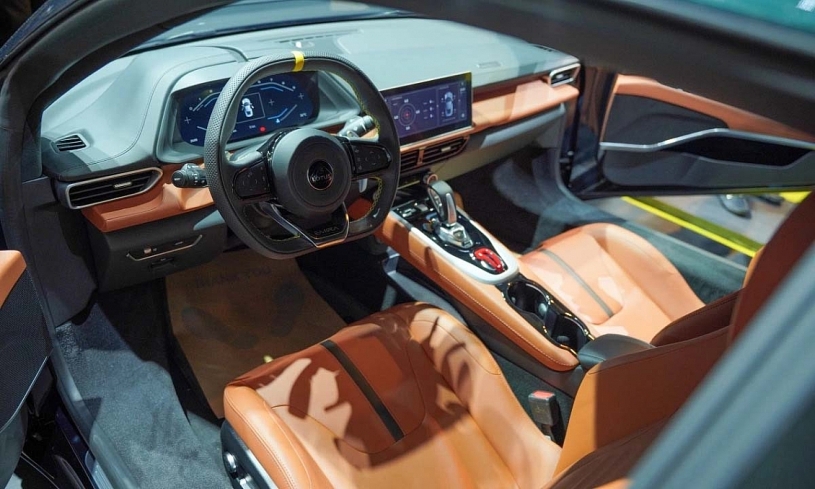 Lotus Emira - xe thể thao Anh quốc, giá 7,9-12,9 tỷ đồng