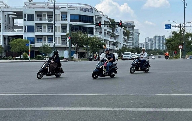 Vì sao xe tay ga chạy quãng đường ngắn thường hao xăng hơn?