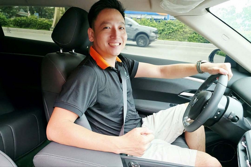 Chủ xe VinFast VF 7: “Đáng lẽ nên chuyển sang xe điện sớm hơn” Chủ xe VinFast VF 7: “Đáng lẽ nên chuyển sang xe điện sớm hơn”