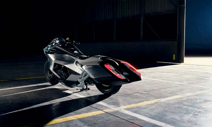 BMW Motorrad Vision K18 Concept: siêu môtô cảm hứng máy bay tàng hình