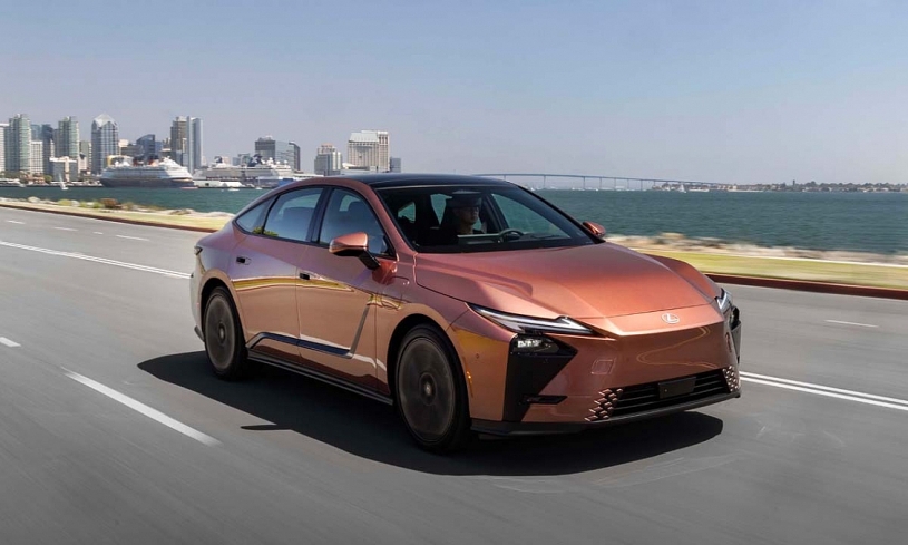 Lexus bắt đầu bán xe điện tại Việt Nam trong 2026
