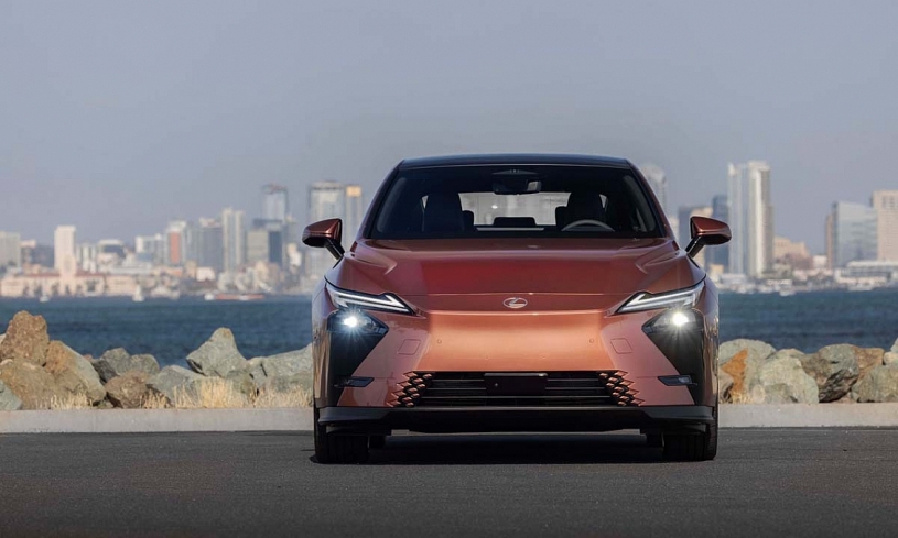 Lexus bắt đầu bán xe điện tại Việt Nam trong 2026