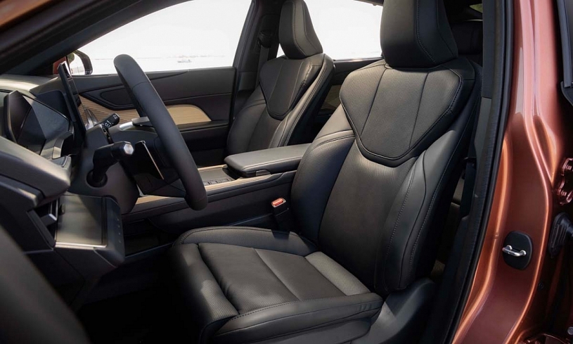 Lexus bắt đầu bán xe điện tại Việt Nam trong 2026