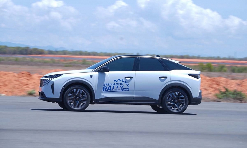Peugeot 3008 và 5008 thế hệ mới xuất hiện tại Việt Nam