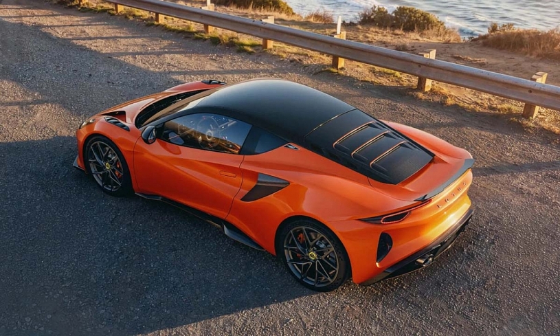 Lotus Emira 420 Sport mới mạnh hơn, nhẹ hơn