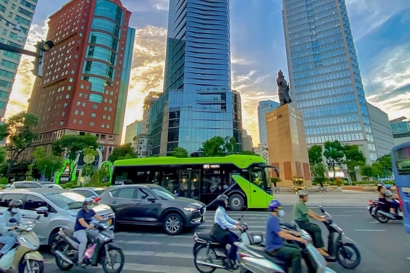 Ngày càng nhiều người hỏi: Bao giờ VinBus mở thêm tuyến mới?