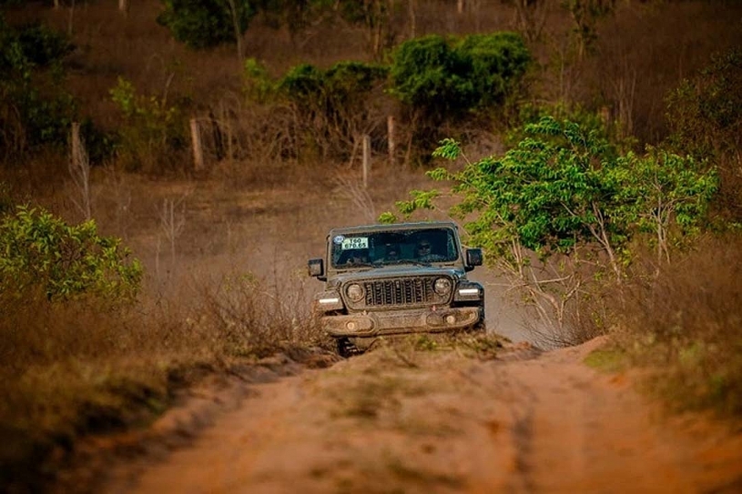 Mang dàn xe Jeep, RAM tiền tỉ 'chơi' rally: Màn chào hàng khác biệt của THACO
