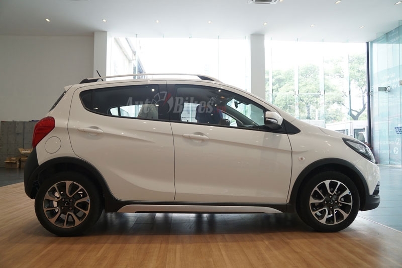 video co 500 trieu chon hyundai accent hay vinfast fadil