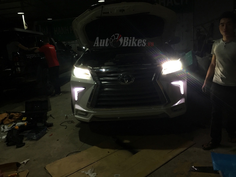 toyota hilux do lexus lx570 voi 40 trieu dong