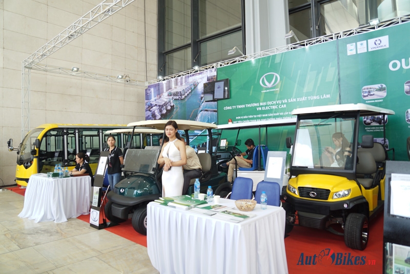 VinFast, Mitsubishi dự Vietnam AutoExpo 2019 trien lam vietnam autoexpo 2019 khai man hoanh trang tai ha noi