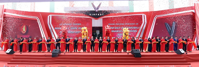 thu tuong nguyen xuan phuc con nhieu thach thuc cho vinfast