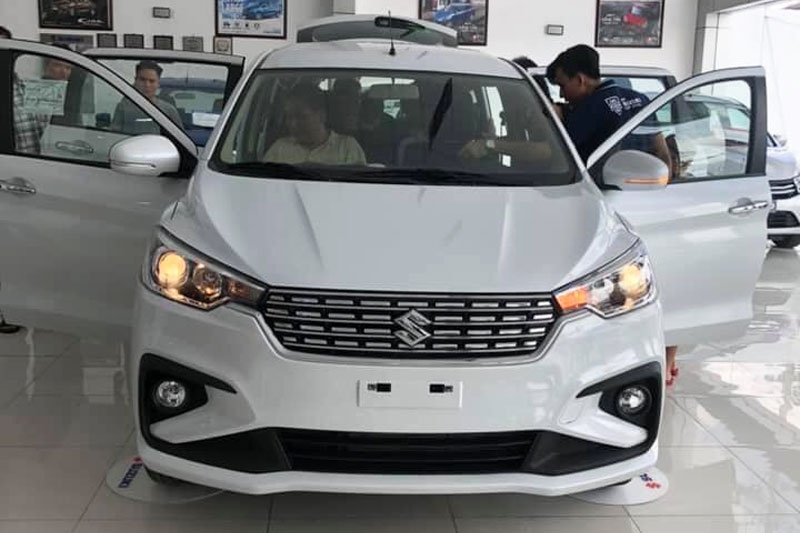 suzuki ertiga 2019 da co mat tai dai ly cho ra mat