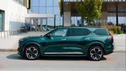 Chủ xe doanh nhân tiết lộ “trăm lý do” yêu xế sang VF 9