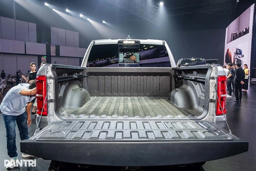 RAM 1500 giá từ 3,749 tỷ đồng, được xếp nhóm ô tô con pickup RAM 1500 giá từ 3,749 tỷ đồng, được xếp nhóm ô tô con pickup