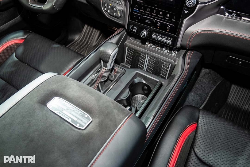 RAM 1500 giá từ 3,749 tỷ đồng, được xếp nhóm ô tô con pickup RAM 1500 giá từ 3,749 tỷ đồng, được xếp nhóm ô tô con pickup
