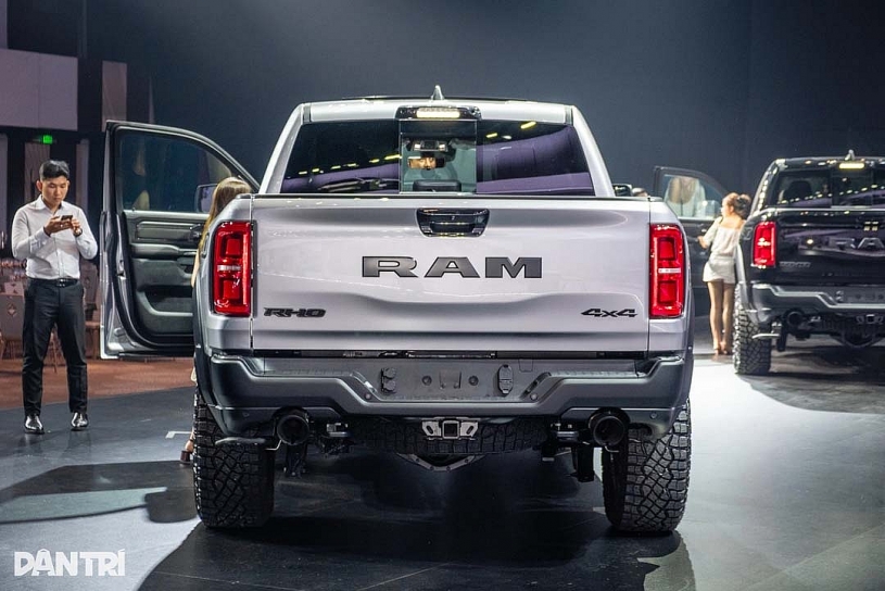 RAM 1500 giá từ 3,749 tỷ đồng, được xếp nhóm ô tô con pickup RAM 1500 giá từ 3,749 tỷ đồng, được xếp nhóm ô tô con pickup