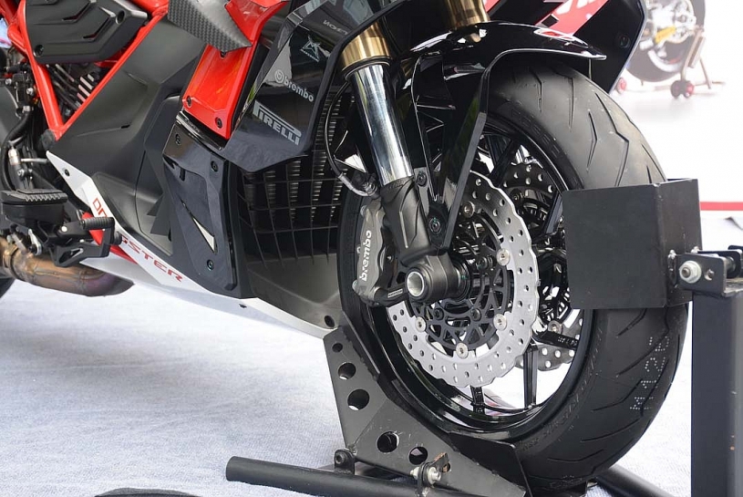 Siêu xe tay ga Italjet Dragster 700 đầu tiên về Việt Nam, giá 428 triệu đồng Siêu xe tay ga Italjet Dragster 700 đầu tiên về Việt Nam, giá 428 triệu đồng