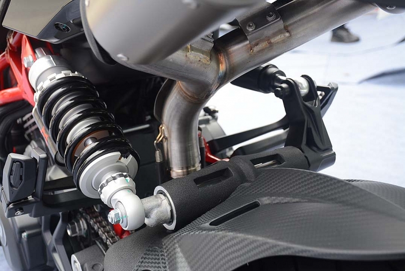 Siêu xe tay ga Italjet Dragster 700 đầu tiên về Việt Nam, giá 428 triệu đồng Siêu xe tay ga Italjet Dragster 700 đầu tiên về Việt Nam, giá 428 triệu đồng