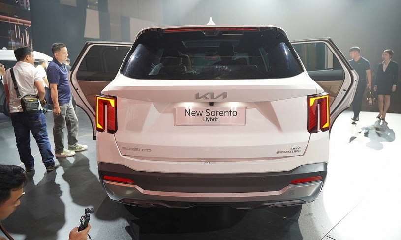 Kia Sorento hybrid 2026 ra mắt Việt Nam